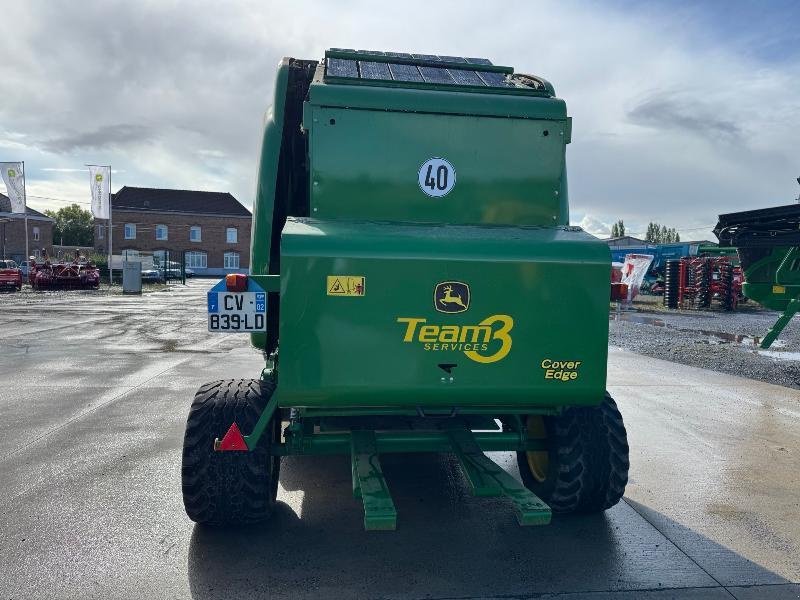 Rundballenpresse des Typs John Deere 864, Gebrauchtmaschine in Richebourg (Bild 3)