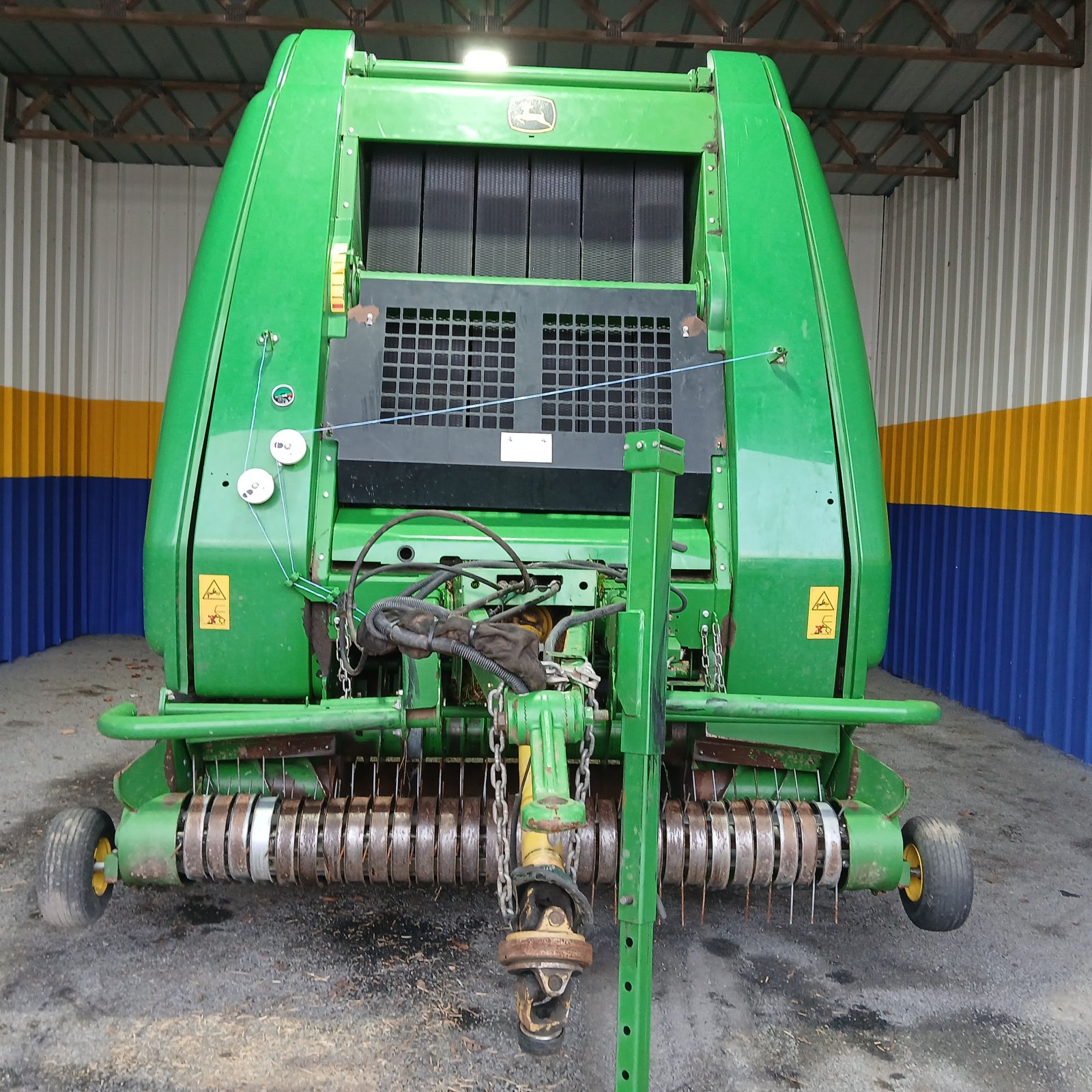 Rundballenpresse del tipo John Deere 864, Gebrauchtmaschine en HERLIN LE SEC (Imagen 3)