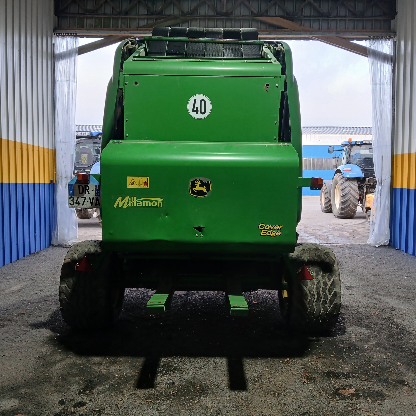 Rundballenpresse del tipo John Deere 864, Gebrauchtmaschine en HERLIN LE SEC (Imagen 4)