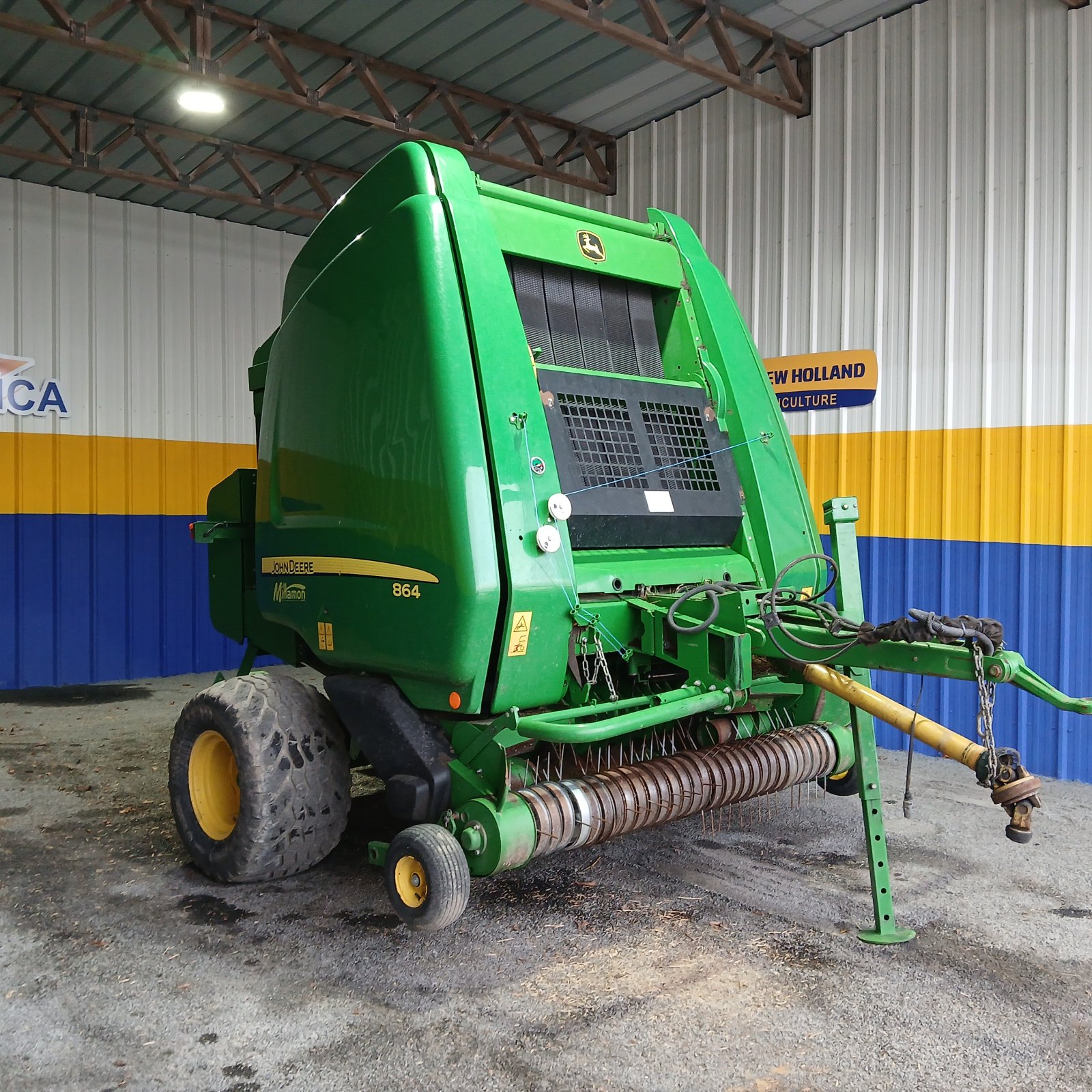 Rundballenpresse del tipo John Deere 864, Gebrauchtmaschine en HERLIN LE SEC (Imagen 2)