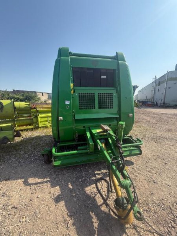 Rundballenpresse типа John Deere 864, Gebrauchtmaschine в Landsberg (Фотография 3)