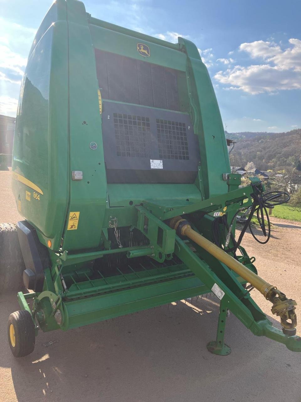 Rundballenpresse tip John Deere 864, Gebrauchtmaschine in Zweibrücken (Poză 2)