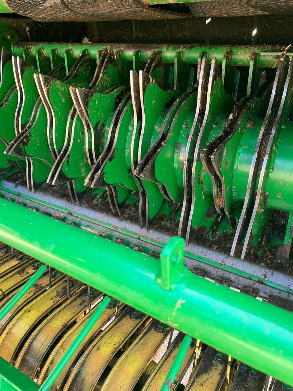 Rundballenpresse tip John Deere 864, Gebrauchtmaschine in Zweibrücken (Poză 9)