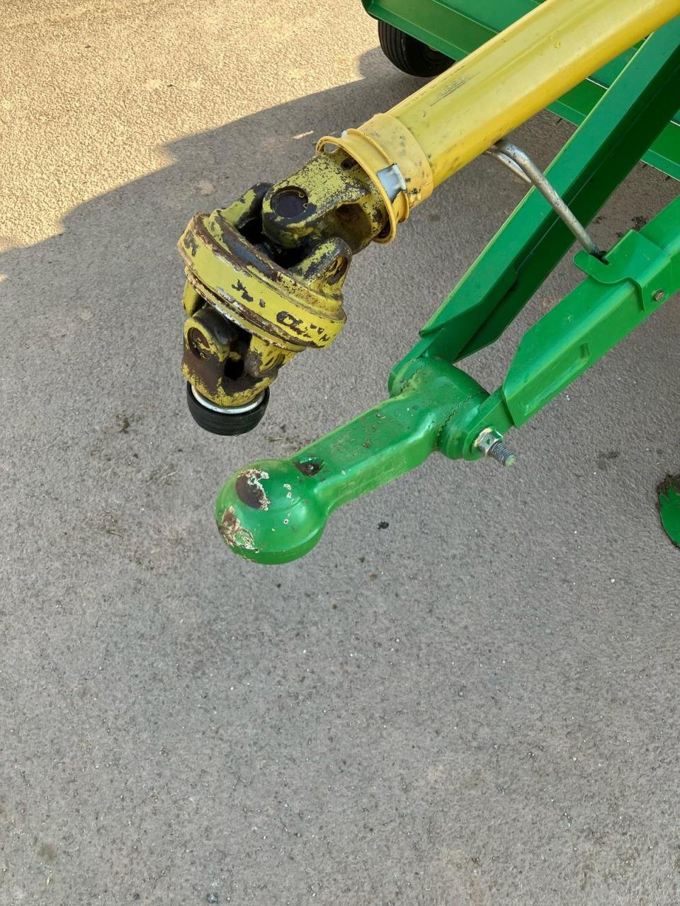 Rundballenpresse tip John Deere 864, Gebrauchtmaschine in Zweibrücken (Poză 11)