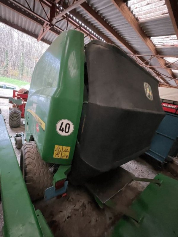 Rundballenpresse typu John Deere 960, Gebrauchtmaschine v CHEMAUDIN ET VAUX (Obrázek 2)