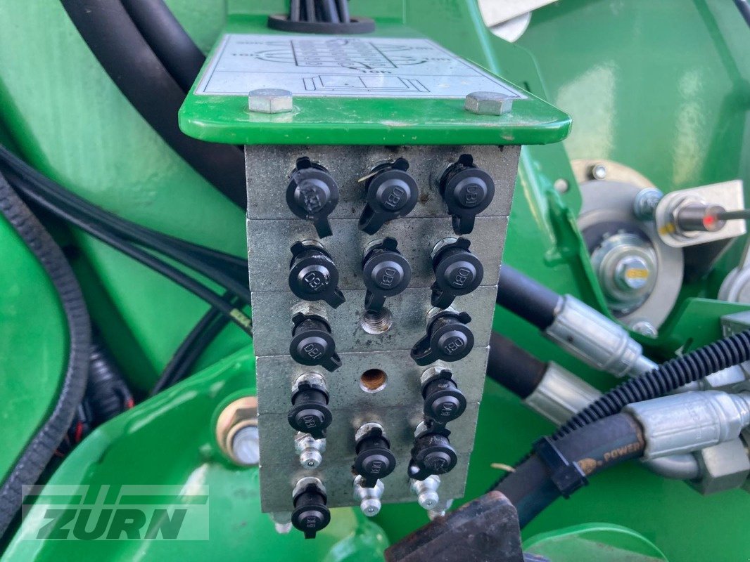 Rundballenpresse типа John Deere 990 Maxi Cut 25, Gebrauchtmaschine в Holzgünz - Schwaighausen (Фотография 17)