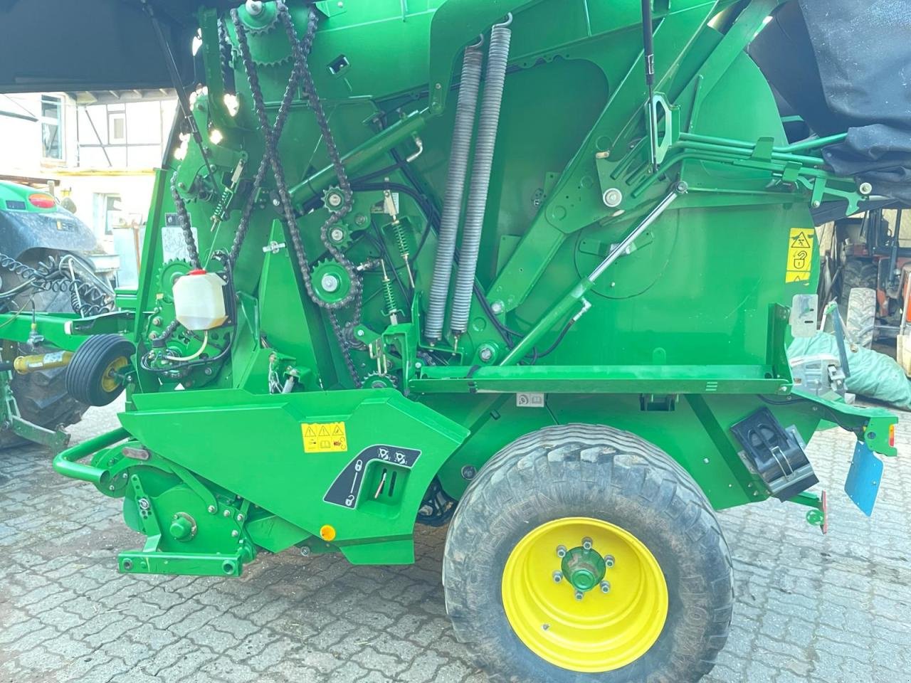 Rundballenpresse des Typs John Deere 990 Premium, Gebrauchtmaschine in Zweibrücken (Bild 4)