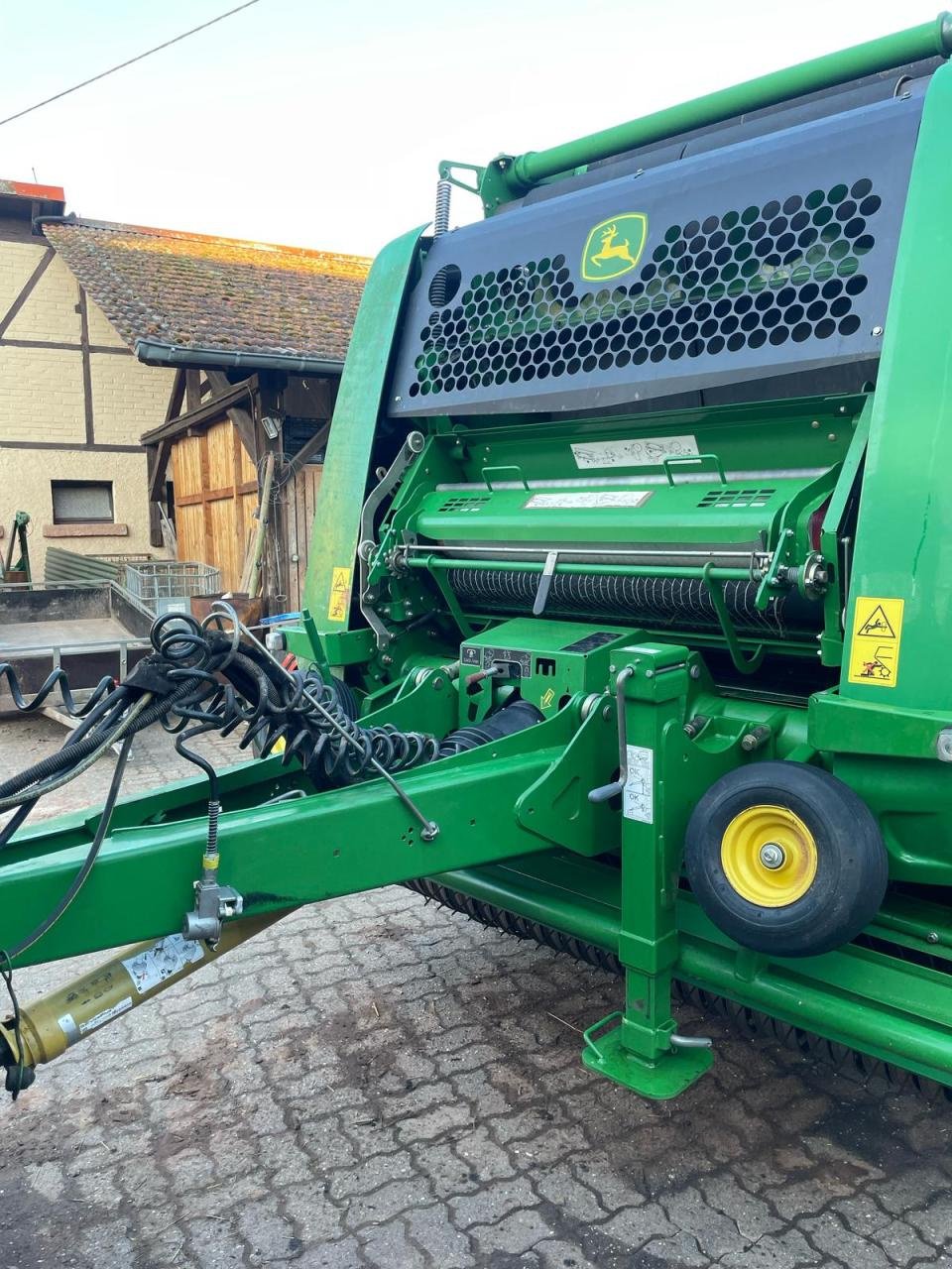 Rundballenpresse des Typs John Deere 990 Premium, Gebrauchtmaschine in Zweibrücken (Bild 9)