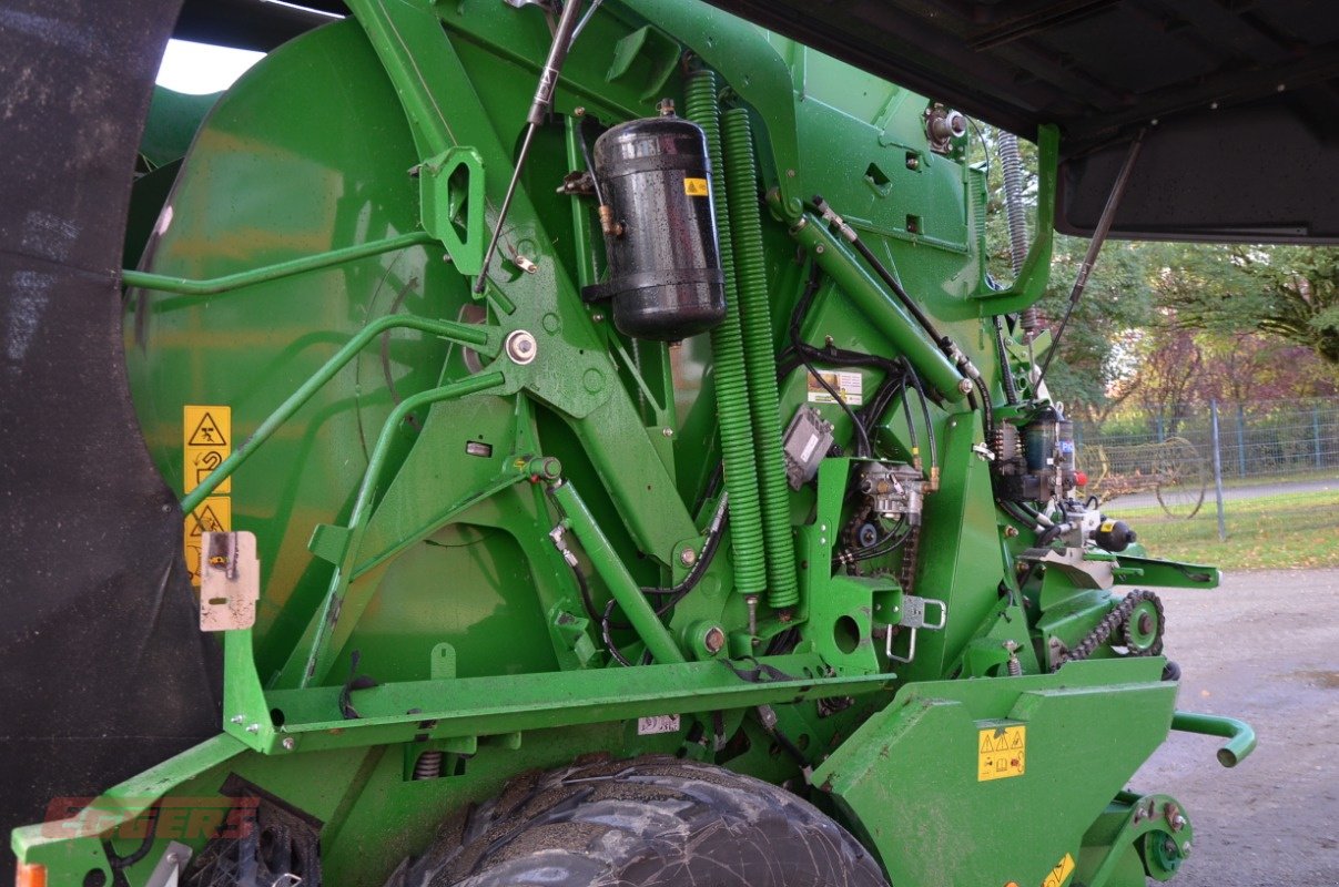 Rundballenpresse des Typs John Deere 990, Gebrauchtmaschine in Suhlendorf (Bild 13)