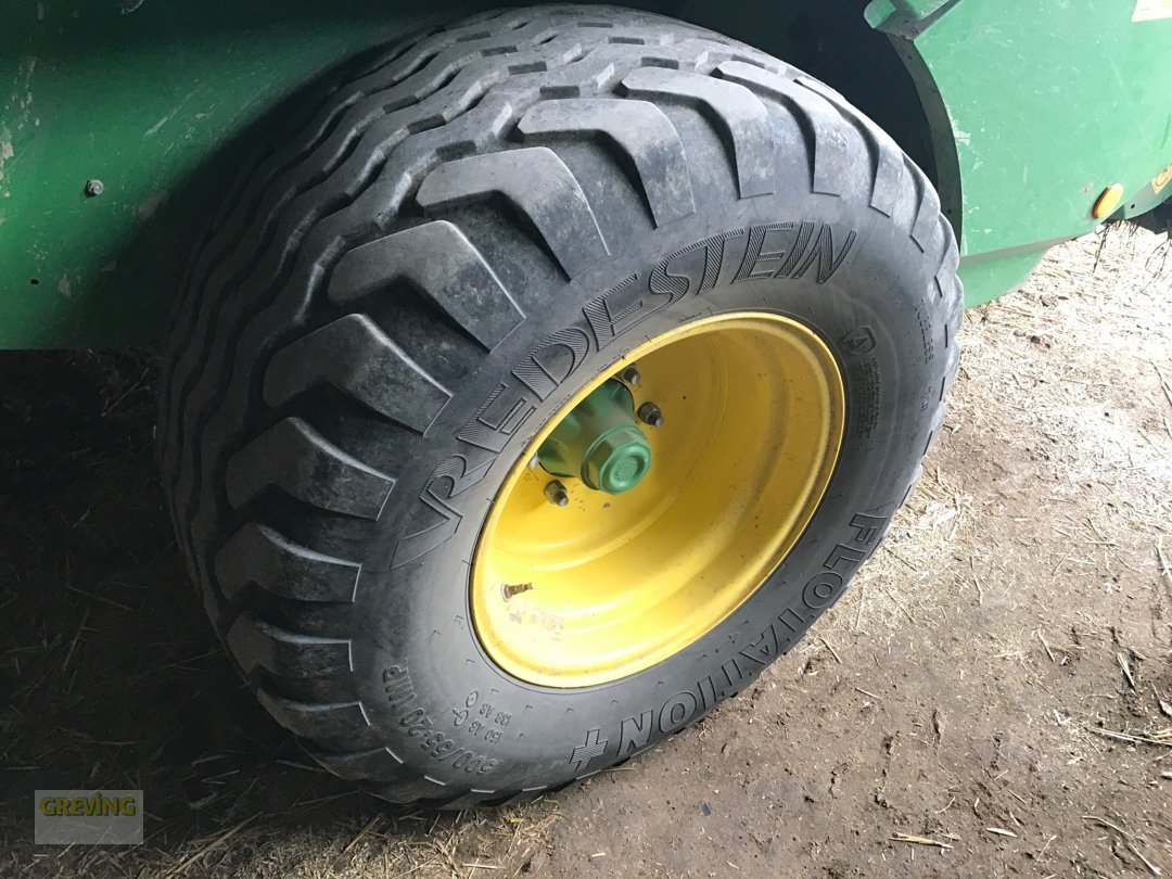 Rundballenpresse des Typs John Deere 990, Gebrauchtmaschine in Euskirchen (Bild 3)