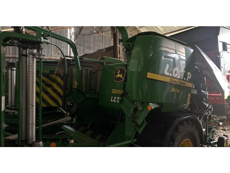 Rundballenpresse del tipo John Deere C441R, Gebrauchtmaschine en Wargnies Le Grand (Imagen 2)
