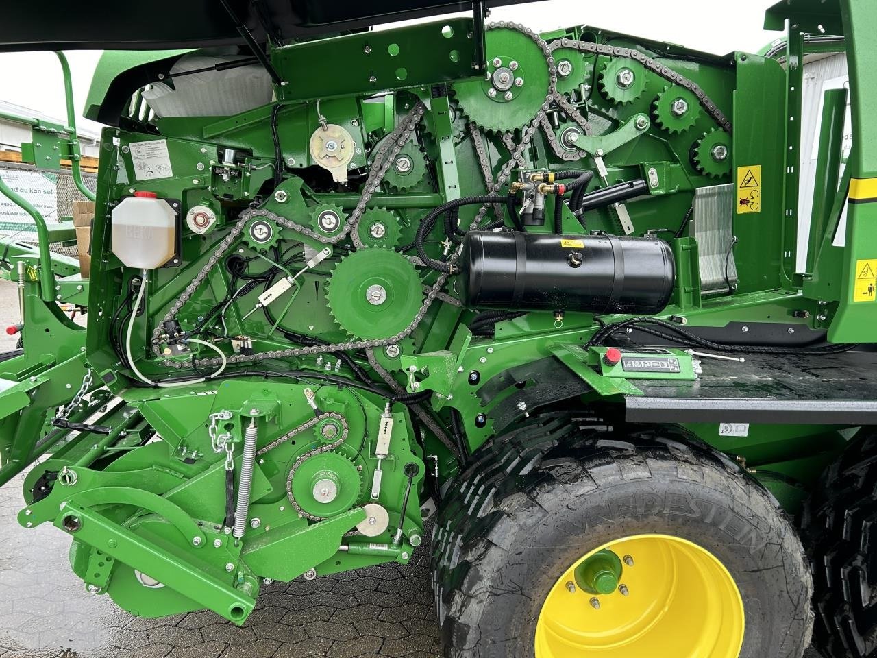 Rundballenpresse Türe ait John Deere C441R, Gebrauchtmaschine içinde Bramming (resim 8)