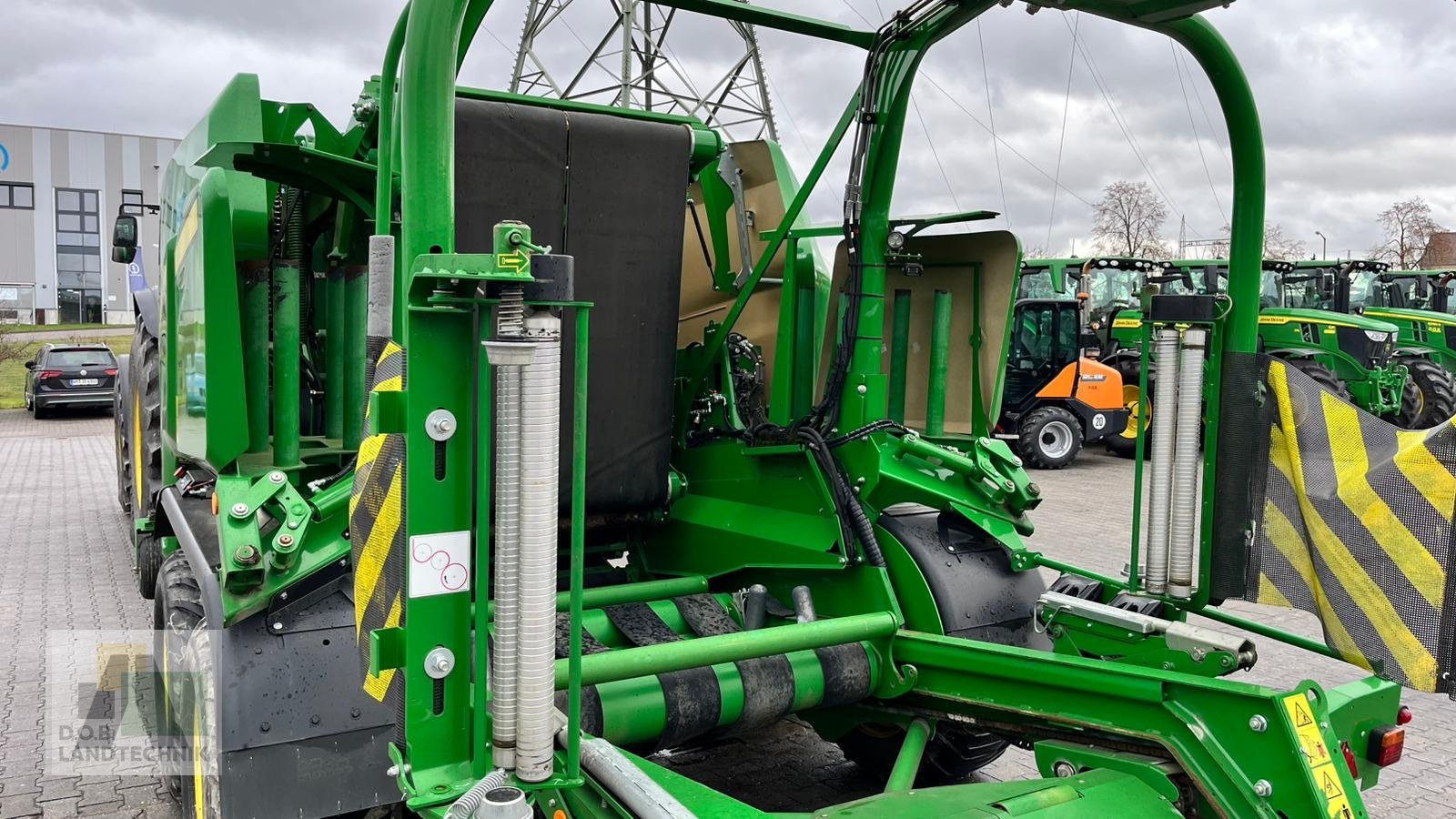 Rundballenpresse del tipo John Deere C451R, Gebrauchtmaschine en Regensburg (Imagen 9)