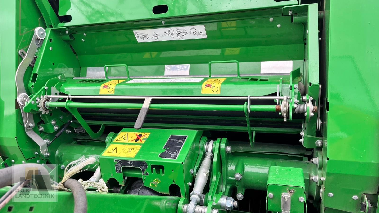 Rundballenpresse del tipo John Deere C451R, Gebrauchtmaschine en Regensburg (Imagen 15)