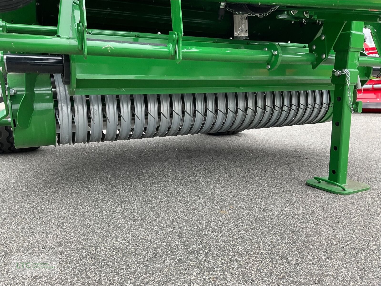 Rundballenpresse des Typs John Deere F 441 M Rundballenpresse, Neumaschine in Redlham (Bild 17)