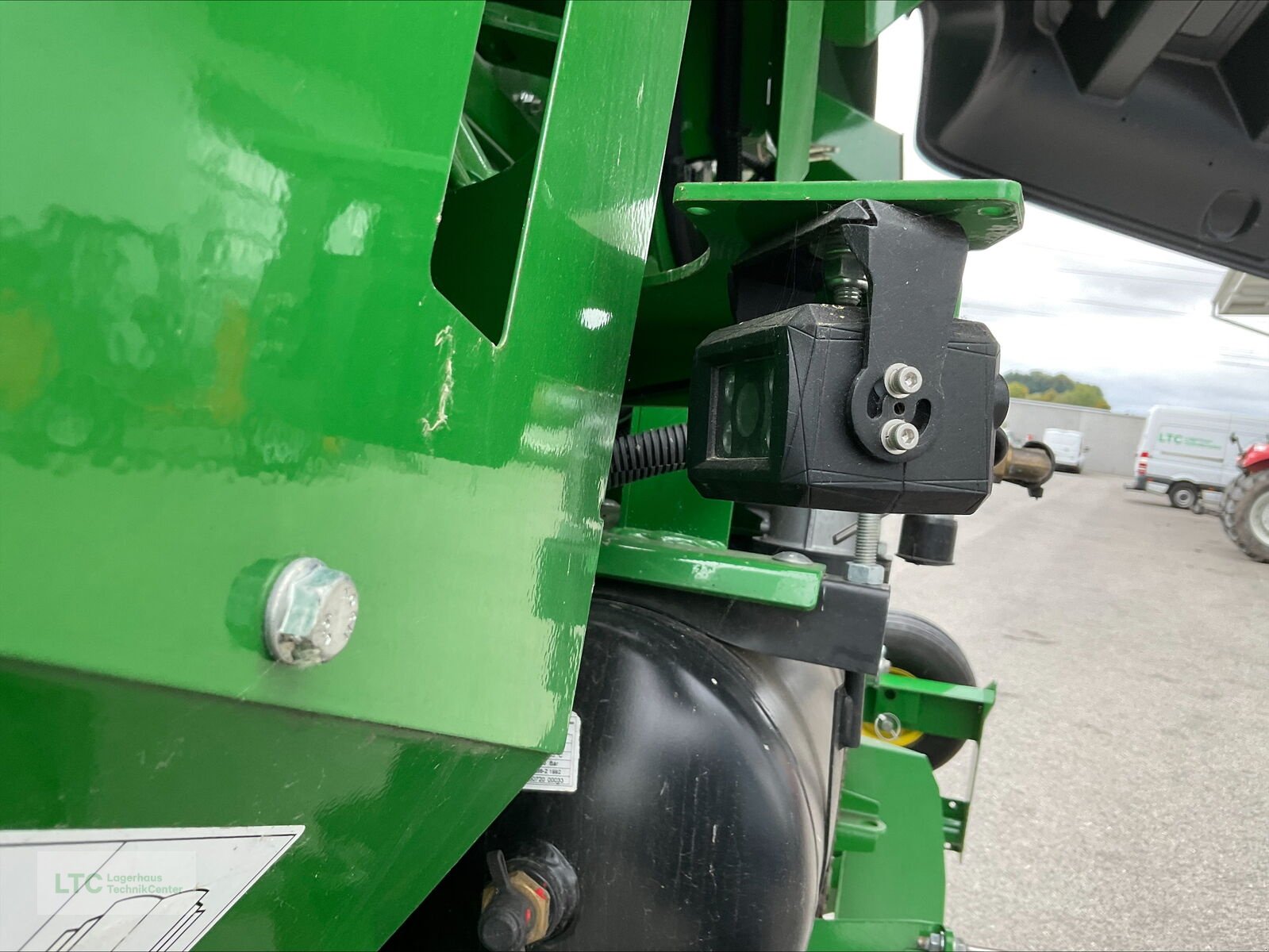 Rundballenpresse des Typs John Deere F 441 M Rundballenpresse, Neumaschine in Redlham (Bild 12)