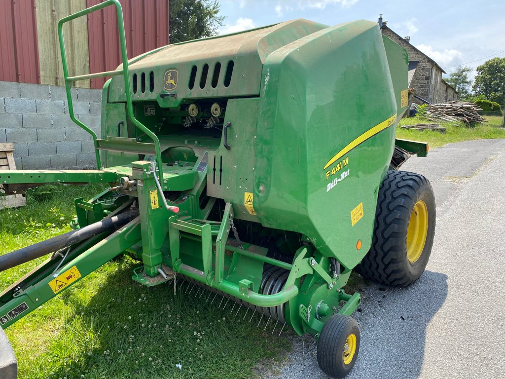 Rundballenpresse typu John Deere F 441 M, Gebrauchtmaschine w MEYMAC (Zdjęcie 1)