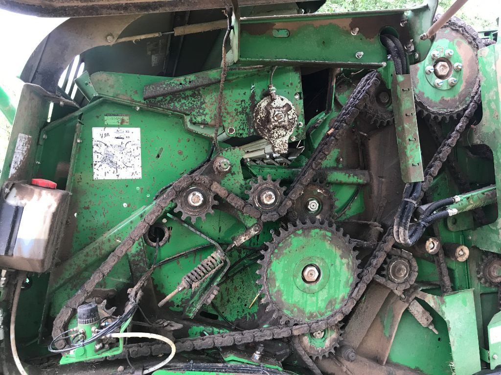 Rundballenpresse типа John Deere F 441 M, Gebrauchtmaschine в MORLHON LE HAUT (Фотография 11)