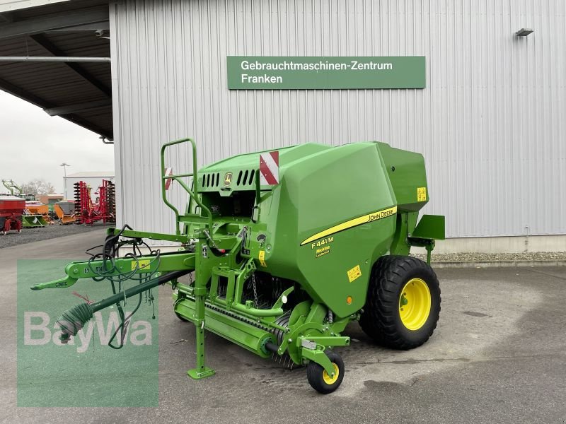 Rundballenpresse от тип John Deere F 441 M, Gebrauchtmaschine в Bamberg (Снимка 1)