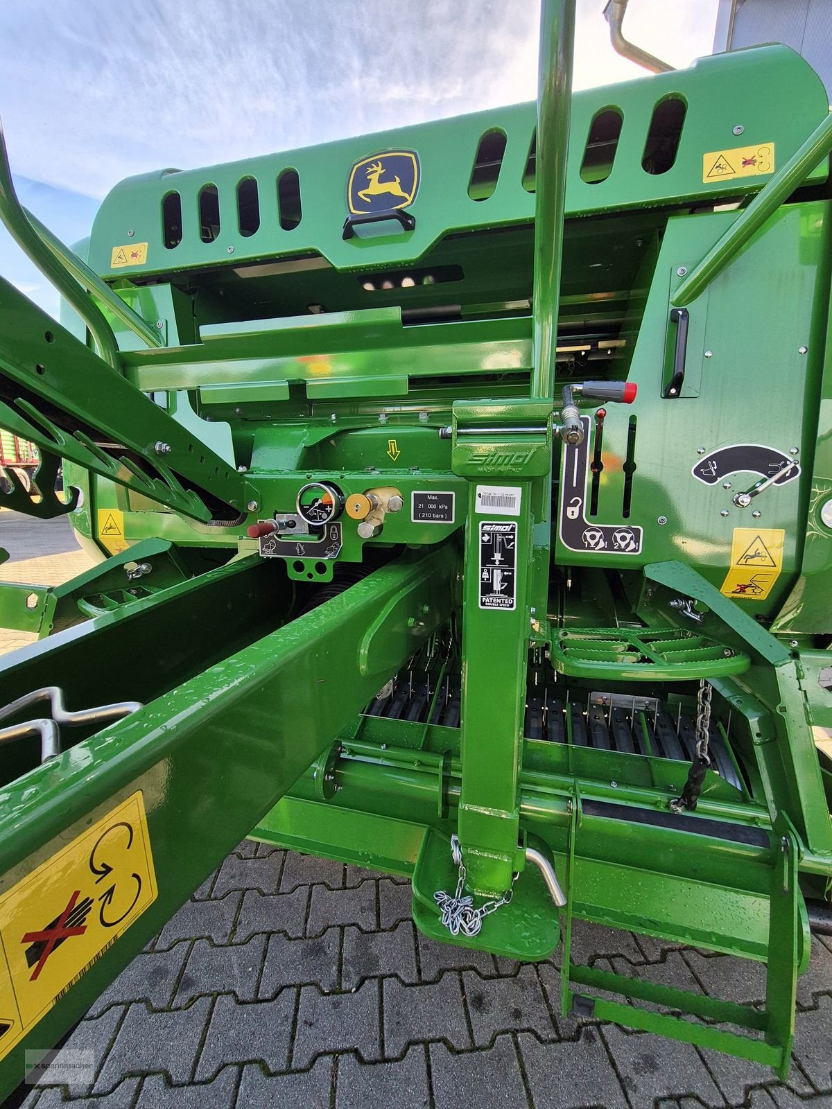 Rundballenpresse tipa John Deere F 441 M, Gebrauchtmaschine u Auerbach (Slika 5)