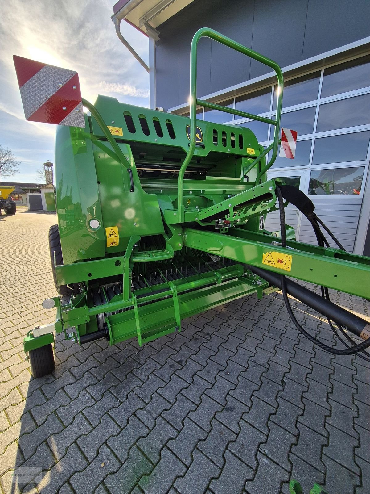 Rundballenpresse tipa John Deere F 441 M, Gebrauchtmaschine u Auerbach (Slika 2)