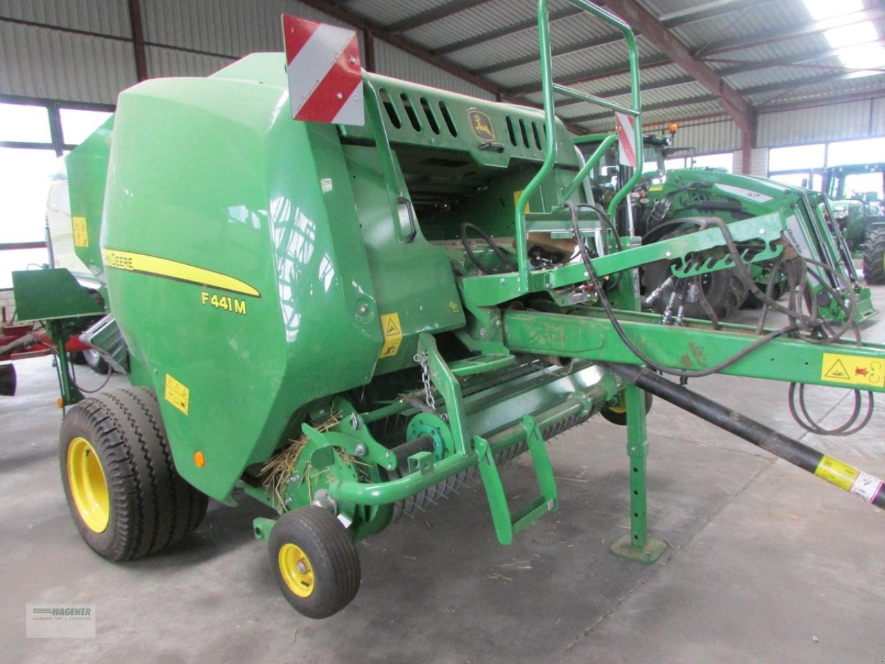 Rundballenpresse tip John Deere F 441M, Gebrauchtmaschine in Bad Wildungen - Wega (Poză 2)