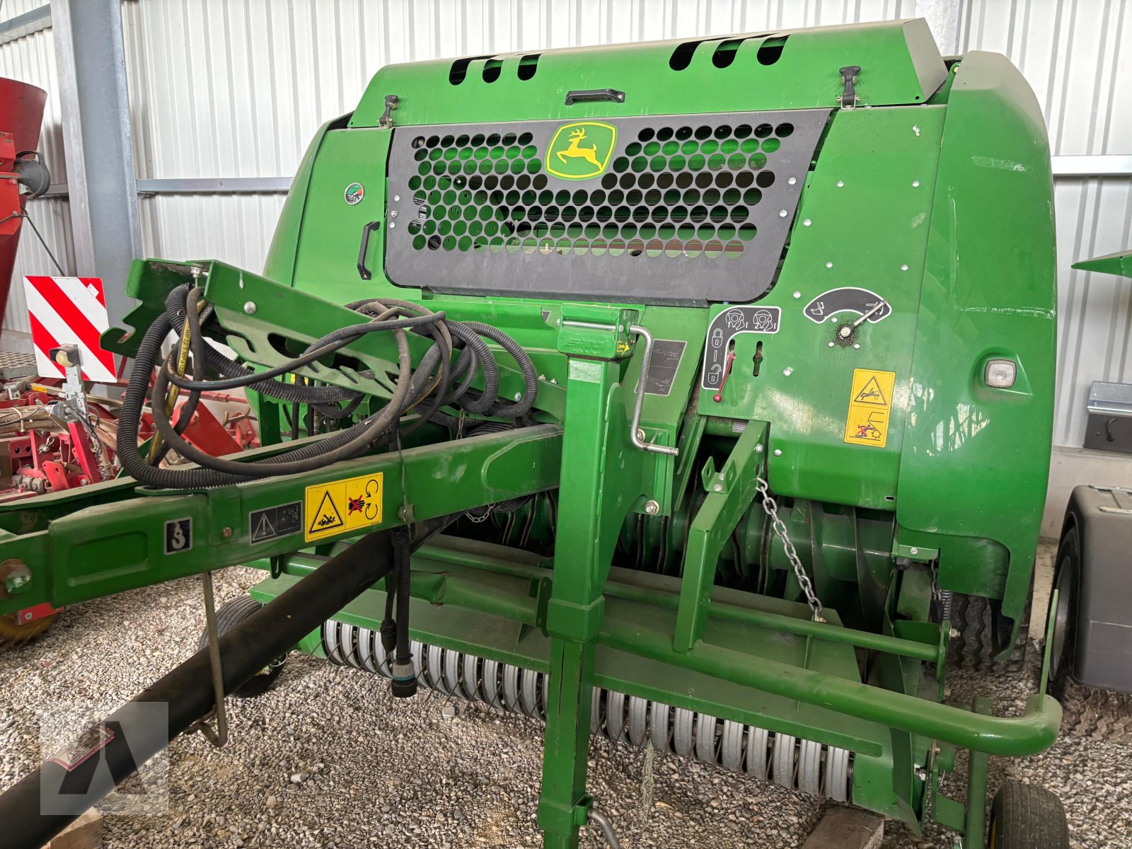 Rundballenpresse van het type John Deere F440 M, Gebrauchtmaschine in Langweid am Lech (Foto 3)