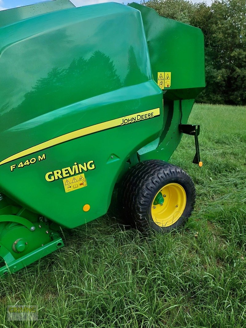 Rundballenpresse типа John Deere F440 M, Gebrauchtmaschine в Greven (Фотография 10)