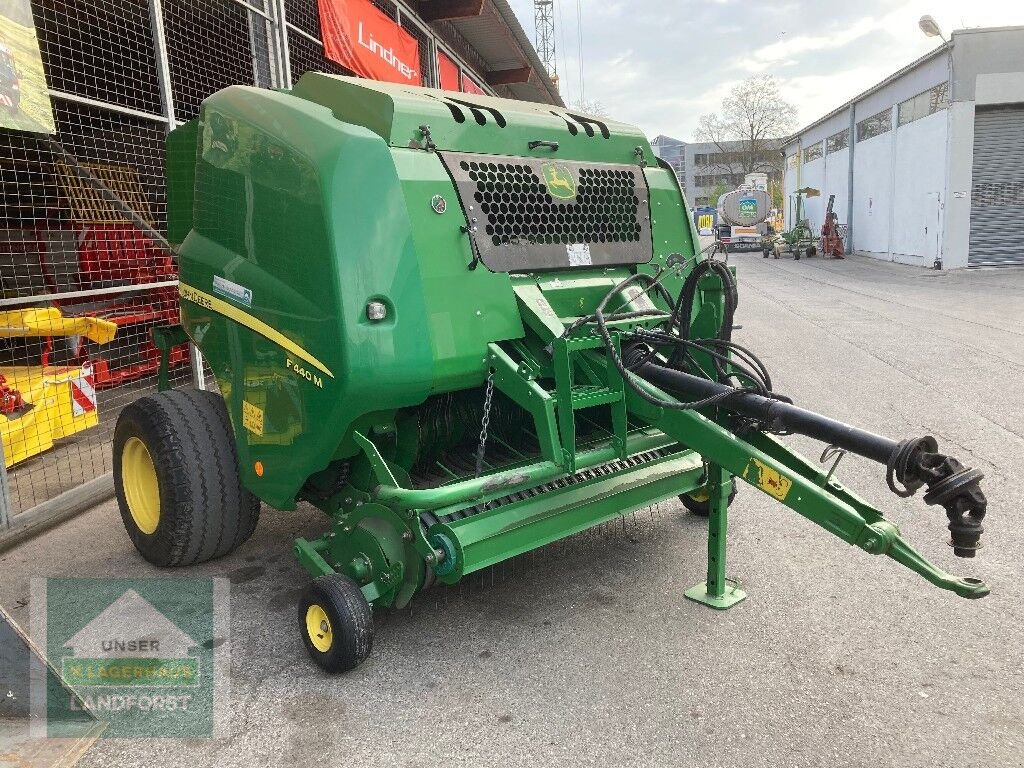 Rundballenpresse des Typs John Deere F440M, Gebrauchtmaschine in Kapfenberg (Bild 3)