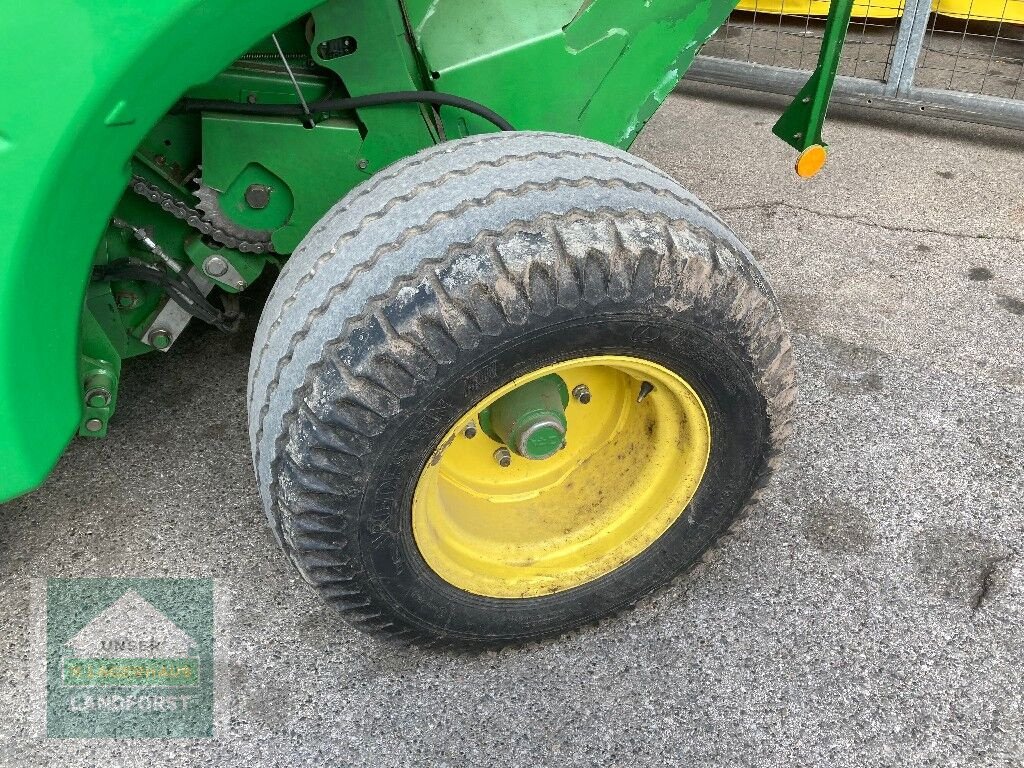 Rundballenpresse des Typs John Deere F440M, Gebrauchtmaschine in Kapfenberg (Bild 10)