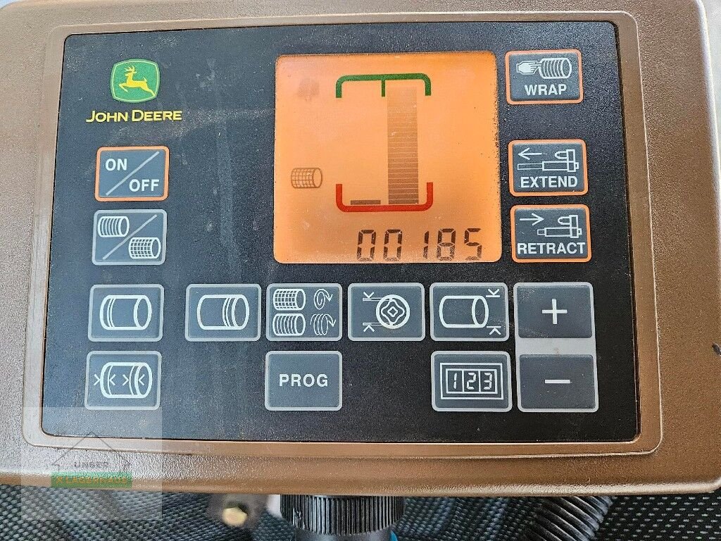 Rundballenpresse des Typs John Deere F441 M, Gebrauchtmaschine in St. Michael (Bild 16)