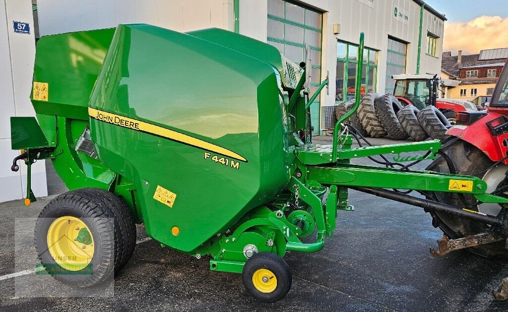Rundballenpresse des Typs John Deere F441 M, Gebrauchtmaschine in St. Michael (Bild 11)