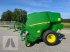 Rundballenpresse des Typs John Deere F441M, Neumaschine in Antdorf (Bild 3)