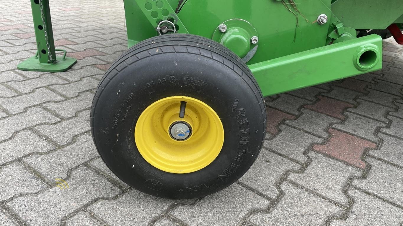Rundballenpresse типа John Deere F441R, Gebrauchtmaschine в Aurich (Фотография 11)