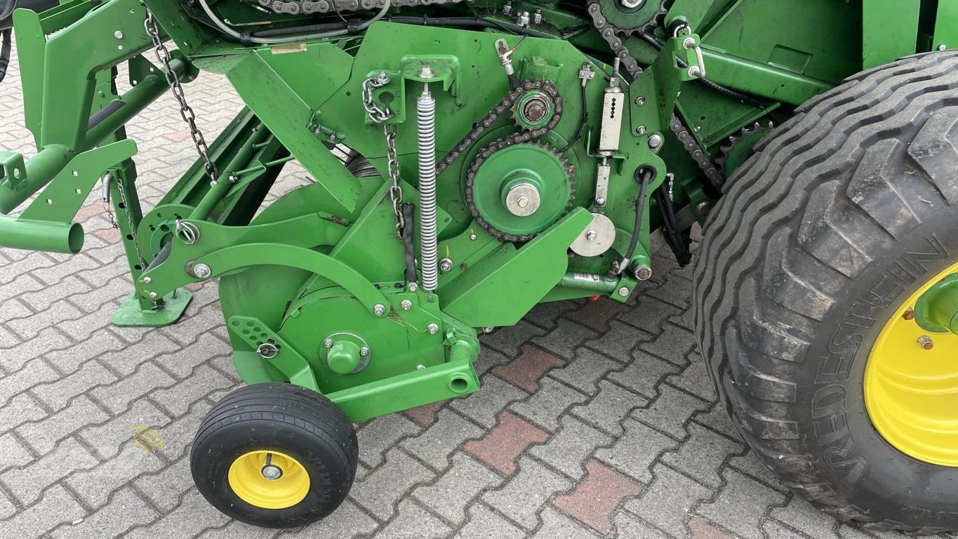 Rundballenpresse типа John Deere F441R, Gebrauchtmaschine в Aurich (Фотография 20)