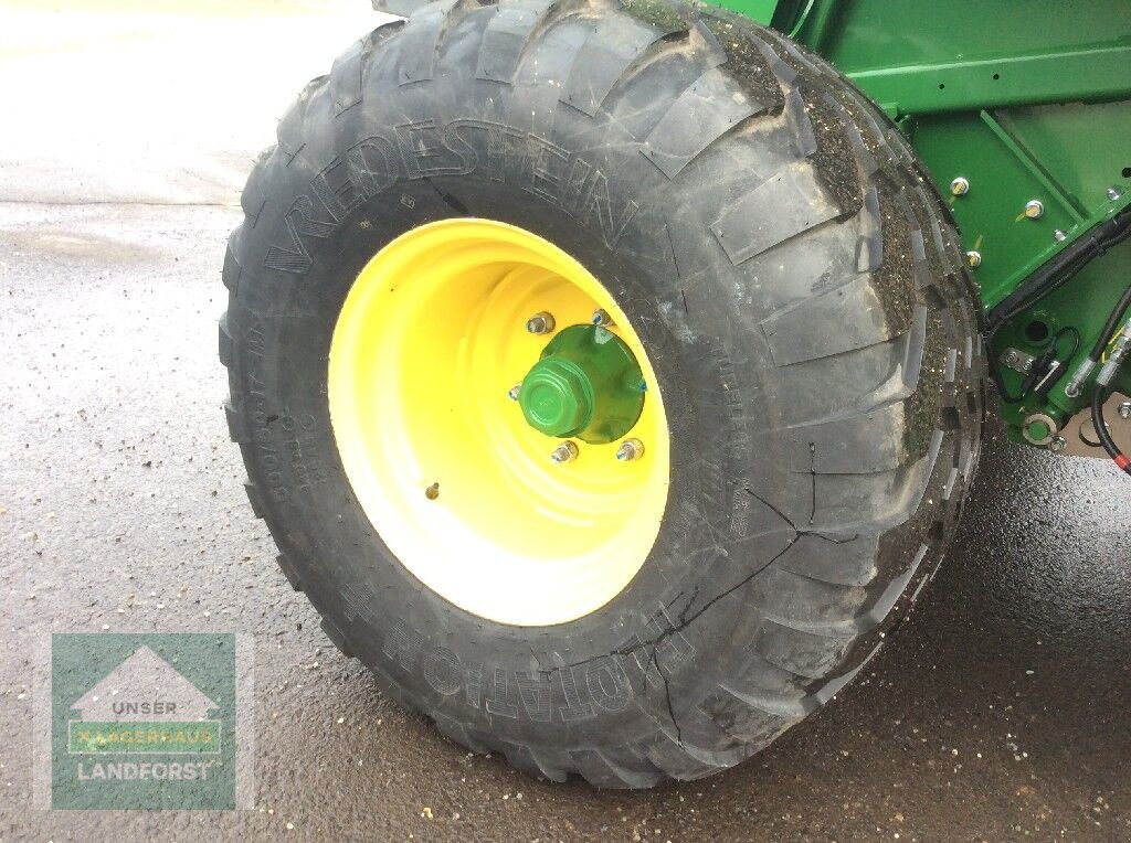 Rundballenpresse typu John Deere F442M, Neumaschine v Kobenz bei Knittelfeld (Obrázek 12)