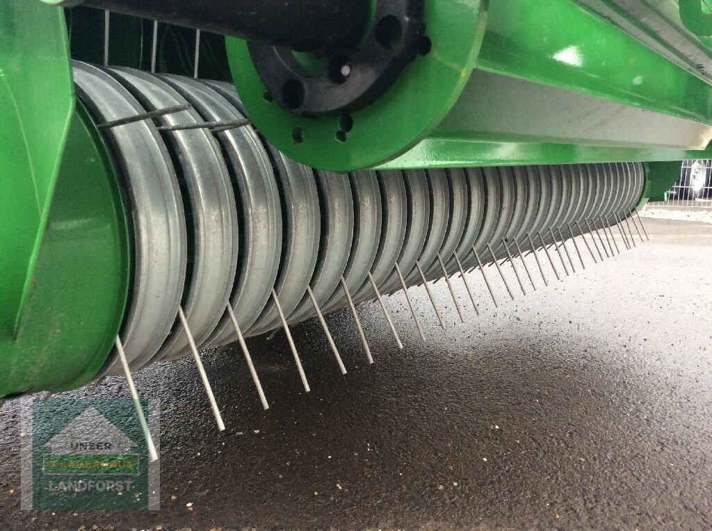 Rundballenpresse typu John Deere F442M, Neumaschine v Kobenz bei Knittelfeld (Obrázek 9)