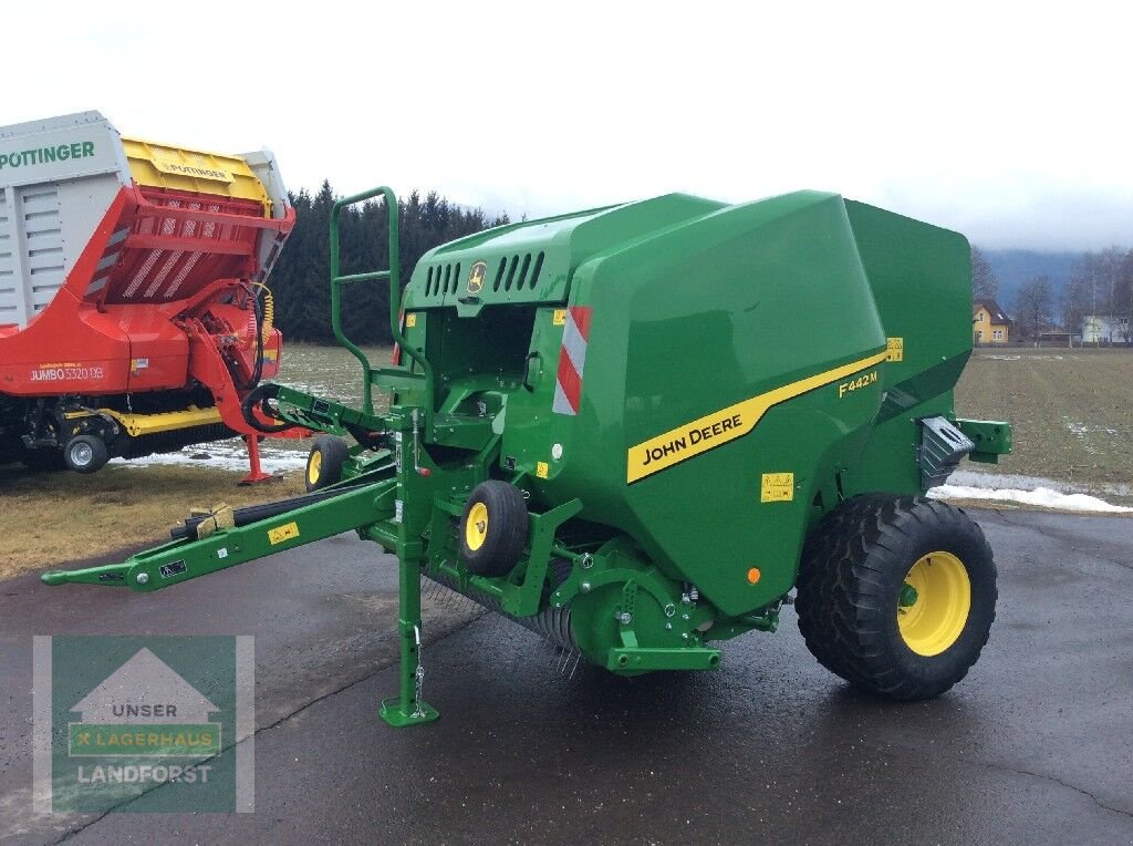 Rundballenpresse typu John Deere F442M, Neumaschine v Kobenz bei Knittelfeld (Obrázek 2)