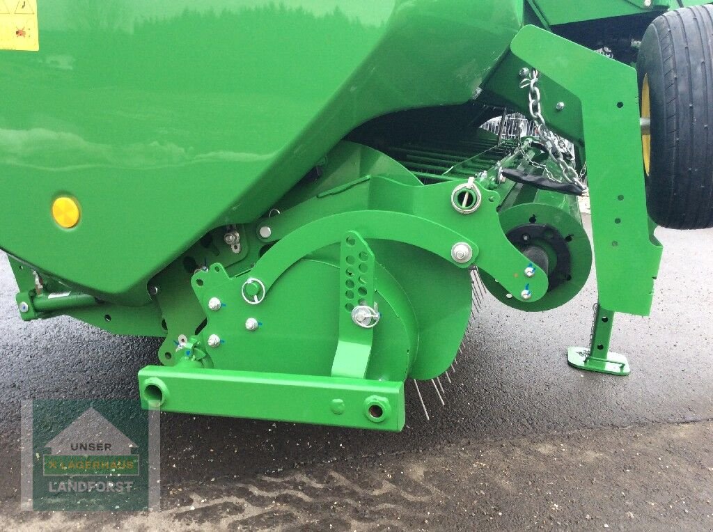 Rundballenpresse typu John Deere F442M, Neumaschine v Kobenz bei Knittelfeld (Obrázek 11)