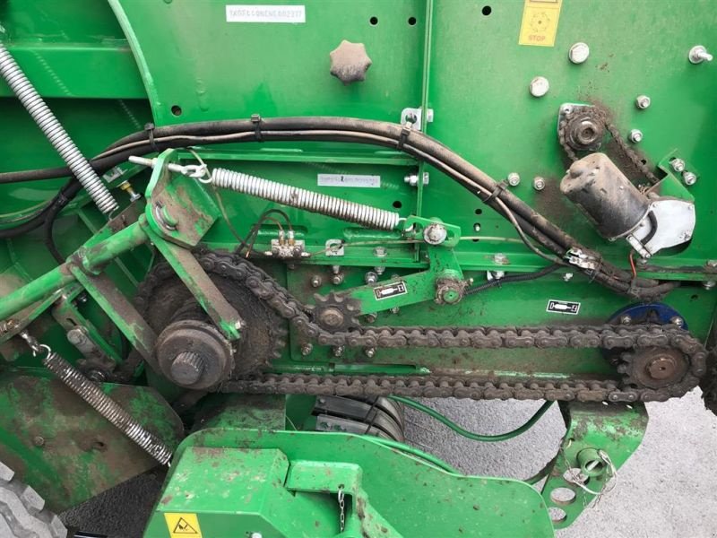 Rundballenpresse des Typs John Deere GEBR. PRESSE JOHN DEERE F 440E, Gebrauchtmaschine in Grimma (Bild 11)
