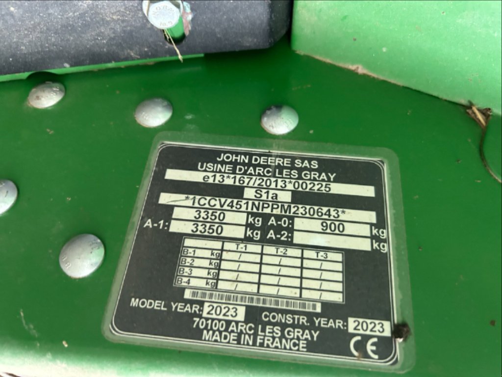 Rundballenpresse a típus John Deere V 451 M MAXICUT 13 COUTEAUX, Gebrauchtmaschine ekkor: UZERCHE (Kép 7)