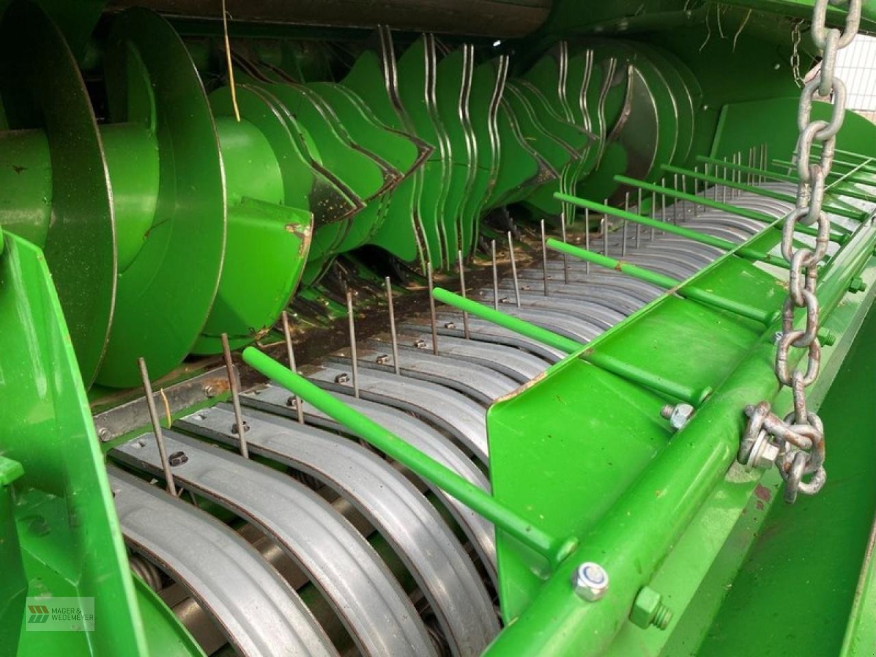 Rundballenpresse typu John Deere V 451 M, Gebrauchtmaschine v Oyten (Obrázek 5)