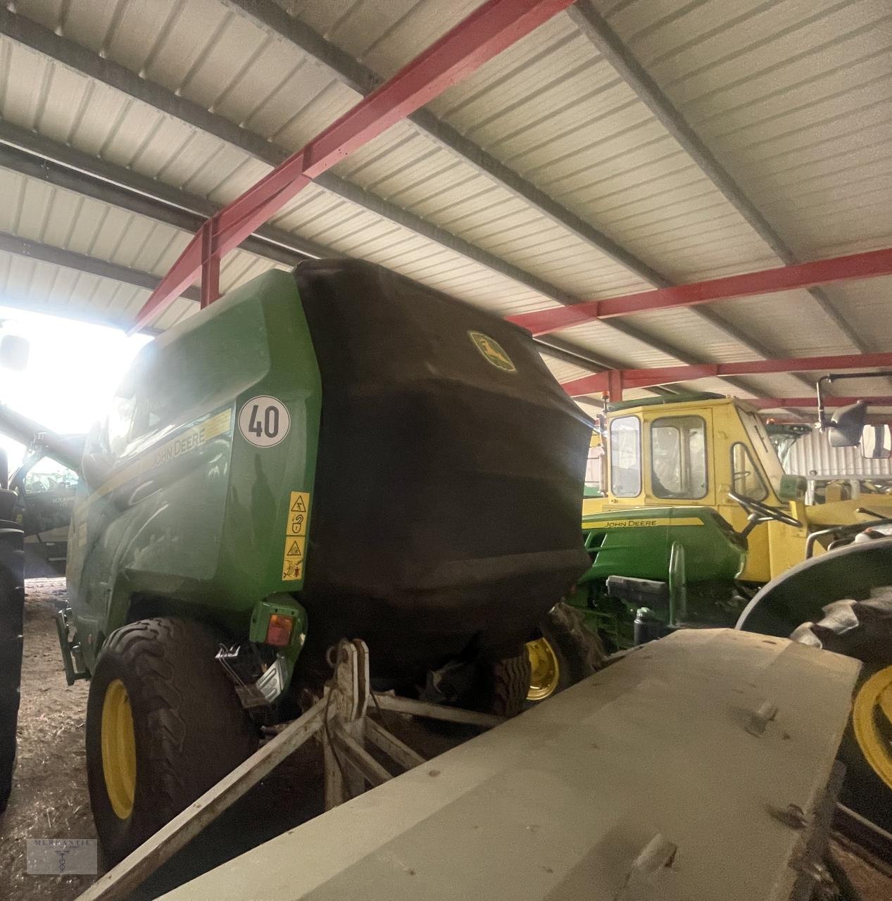 Rundballenpresse del tipo John Deere V 451R, Gebrauchtmaschine In Pragsdorf (Immagine 3)