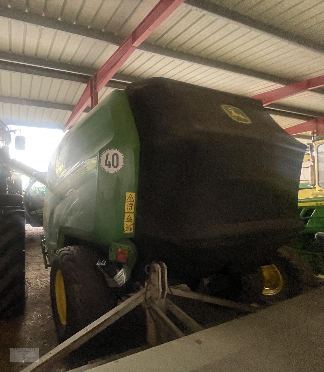 Rundballenpresse del tipo John Deere V 451R, Gebrauchtmaschine In Pragsdorf (Immagine 5)