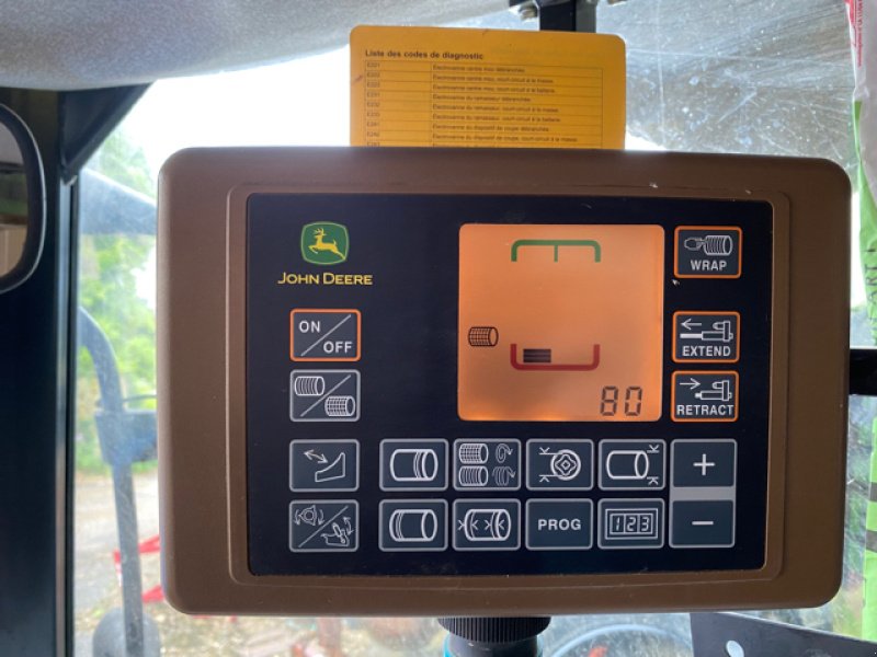 Rundballenpresse του τύπου John Deere V 461 M RC 13 FILET, Gebrauchtmaschine σε DIFFENBACH-LES-HELLIMER (Φωτογραφία 5)