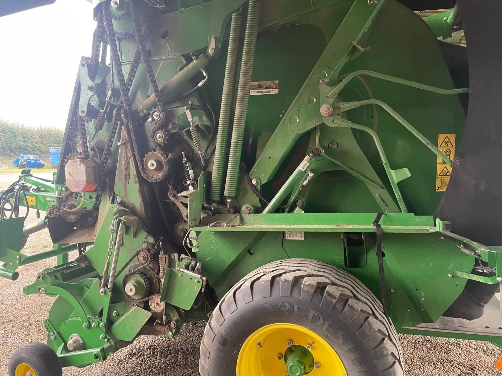 Rundballenpresse typu John Deere V 461 R, Gebrauchtmaschine v BOSC LE HARD (Obrázek 5)