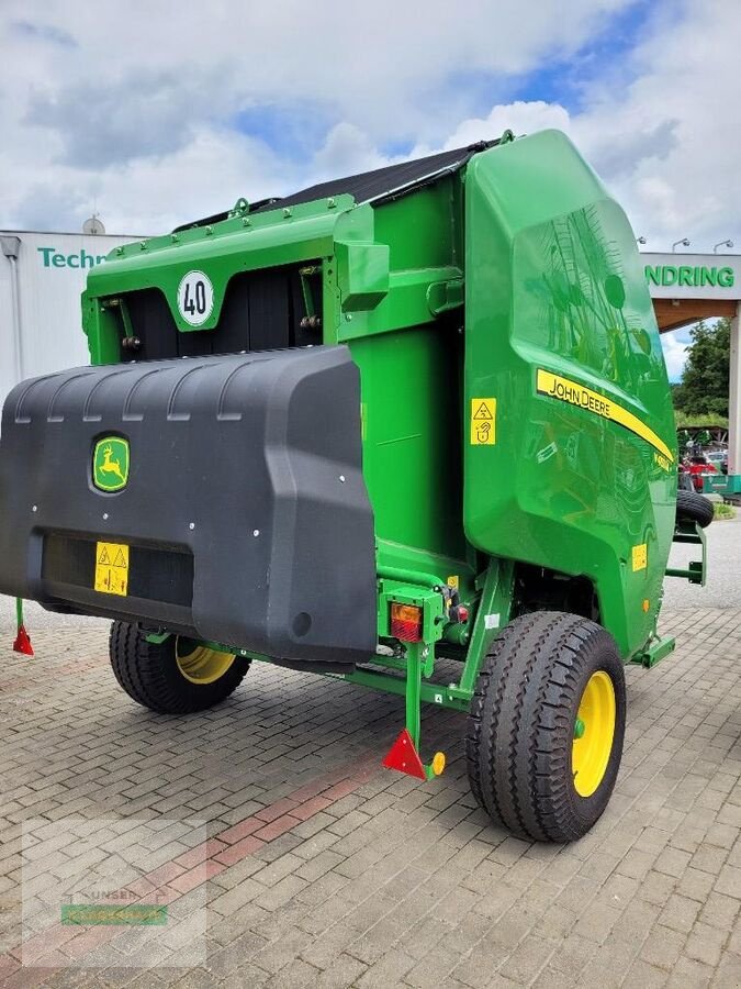 Rundballenpresse des Typs John Deere V451M, Neumaschine in Gleisdorf (Bild 5)