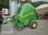 Rundballenpresse des Typs John Deere V451M, Neumaschine in Wies (Bild 2)