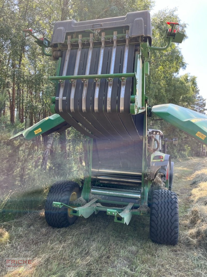 Rundballenpresse za tip John Deere V451M, Gebrauchtmaschine u Bockel - Gyhum (Slika 2)