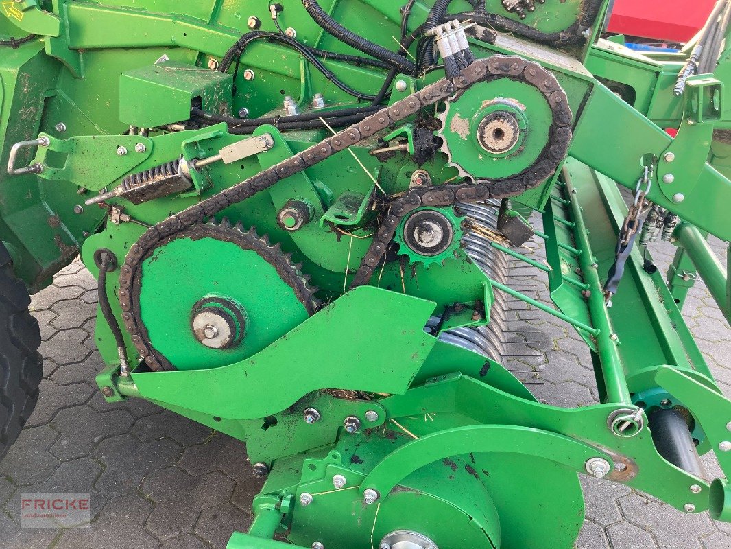 Rundballenpresse za tip John Deere V451M, Gebrauchtmaschine u Bockel - Gyhum (Slika 24)